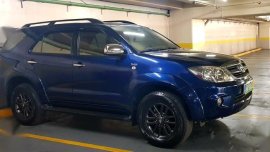 Sell Blue 2005 Toyota Fortuner in Pateros