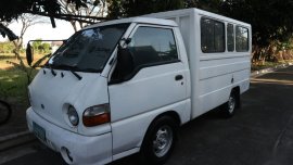 White Hyundai Porter 2002 for sale in Manila