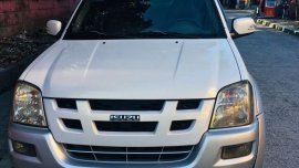 Silver Isuzu Alterra 2005 for sale in Automatic