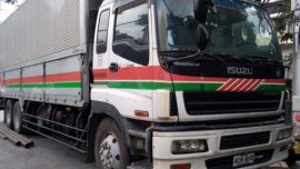 Selling White Isuzu Giga 2005 in Pasig