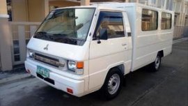 2013 Mitsubishi L300 FB Exceed body