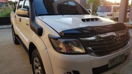 2014 Toyota Hilux G 4x2 A/T Diesel