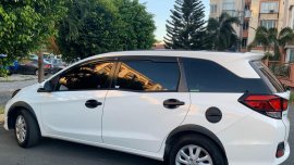 White Honda Mobilio 2016 for sale in Automatic