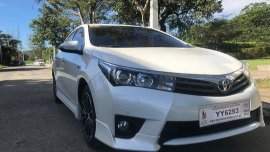 Sell White 2016 Toyota Corolla altis in Manila