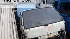 Selling White Isuzu Elf 2020 in Manila