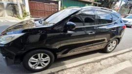 Sell Black 2012 Hyundai Tucson in Manila