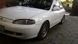 Selling White Hyundai Elantra 1997 in Las Piñas