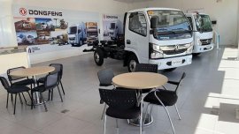 Selling White Mazda 3 0 in Rizal