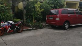 Selling Red Toyota Innova 2011 in Manila