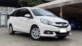 Selling White Honda Mobilio 2015 in Makati