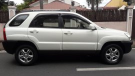 White Kia Sportage 2008 for sale in Marikina