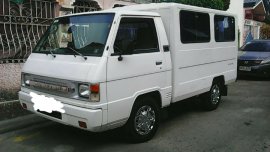 2002 Mitsubishi L300 FB Deluxe