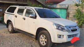 Well Maintained Isuzu DMax 2016 LS A/T Top of the line