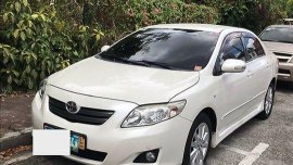 White Toyota Corolla altis 2010 for sale in Manila