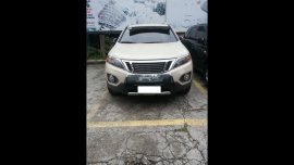 Selling White Kia Sorento 2010 SUV / MPV at  Automatic   at 64000 in Cebu City