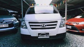 Sell White 2017 Hyundai Starex in Pasig