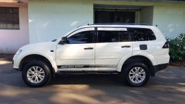 White Mitsubishi Montero 2014 for sale in Quezon City