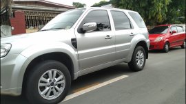 Silver Ford Escape 2013 for sale in Quezon City