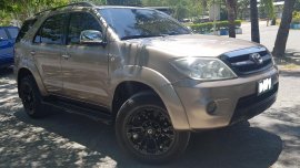 Toyota Fortuner G 2006 model 