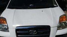 Rush sale Hyundai Starex 2010 Automatic 