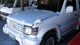 White Mitsubishi Pajero 2004 SUV / MPV for sale in Cebu City