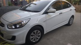 Sell White 2017 Hyundai Accent Sedan in Quezon City