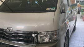 2015 Toyota Hi-Ace Super Grandia A/T Diesel