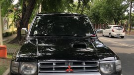 Selling Black Mitsubishi Pajero 2003 SUV / MPV in Las Piñas