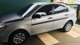 Sell White 2010 Hyundai Accent Hatchback in Bacoor