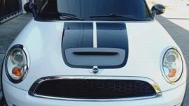 Selling White Mini Cooper 2010 Hatchback in Angeles