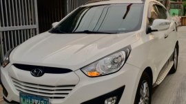 White Hyundai Tucson 2013 SUV / MPV for sale in Taytay