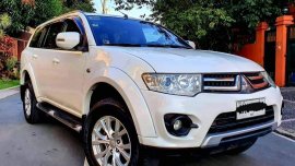Selling White Mitsubishi Montero 2013 SUV / MPV in Manila
