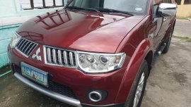 Selling Red Mitsubishi Montero 2011 SUV / MPV in Manila