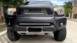 Toyota Tacoma 2013 4x4 mint condition 