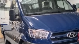 Hyundai H3500 2.5L Dsl-Crdi MT (14-Seater)