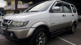 Isuzu Crosswind 2011 Sportivo Looks