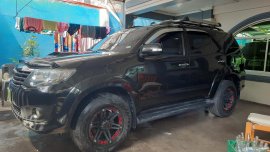 Toyota fortuner v 4x2 matic
