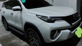 Toyota Fortuner 2016 model 2.4 V Diesel 4x2 Automatic 