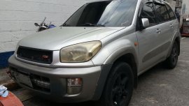 Selling Silver Toyota Rav4 2002 in Santol