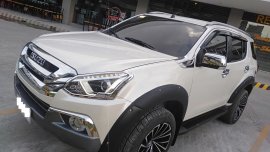 Isuzu Mux 3.0L LS-A 4x2