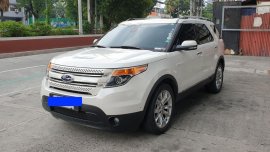 Selling White Ford Explorer 2012 in Quezon City
