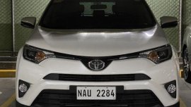 White Toyota Rav4 2017 for sale in Manila