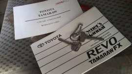 Selling Red Toyota Previa 2004 in Manila