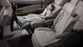2021 Kia Carnival’s interior is practically a high-class family lounge