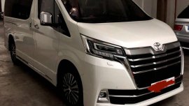 Selling White Toyota Grandia 2019 in Quezon City