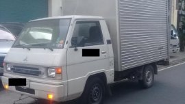 White Mitsubishi L300 for sale in San Juan