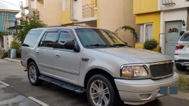 Sell Silver Ford Expedition in Manila