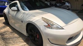 Selling White Nissan 370Z in Quezon City
