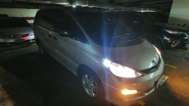 White Toyota Previa 2004 for sale in Manila