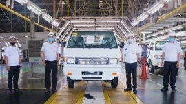 Mitsubishi PH 200,000th locally-made vehicle is an L300 bound for export